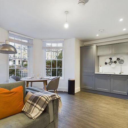 The Grove King Bed Wi-Fi Ev Charger Apartment Cheltenham Exterior foto