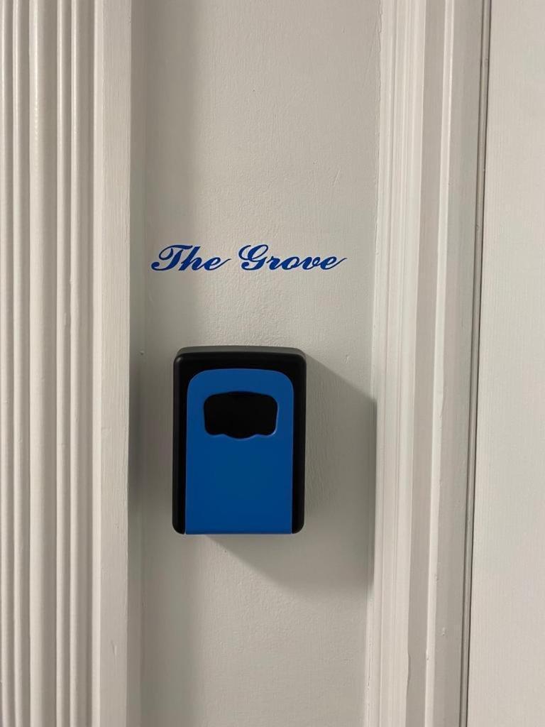 The Grove King Bed Wi-Fi Ev Charger Apartment Cheltenham Exterior foto